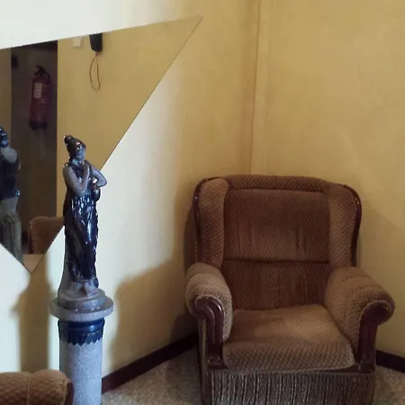Pensao Residencial Flor Dos Cavaleiros Πανσιόν