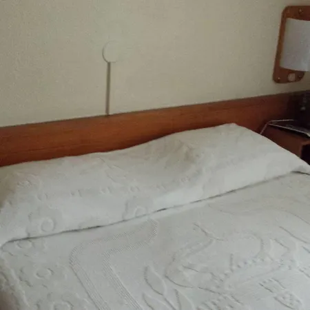 Pensao Residencial Flor Dos Cavaleiros 2* Lisboa