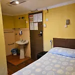 Pensao Residencial Flor Dos Cavaleiros Лісабон