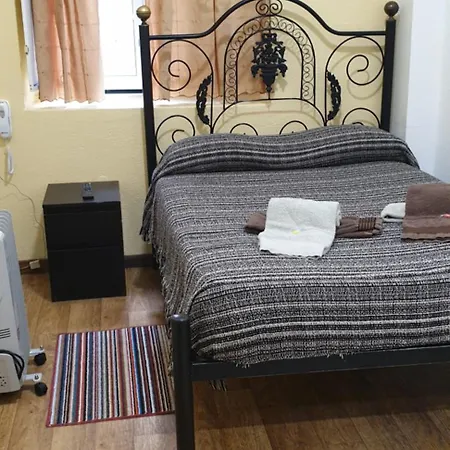 Pensao Residencial Flor Dos Cavaleiros Gæstehus