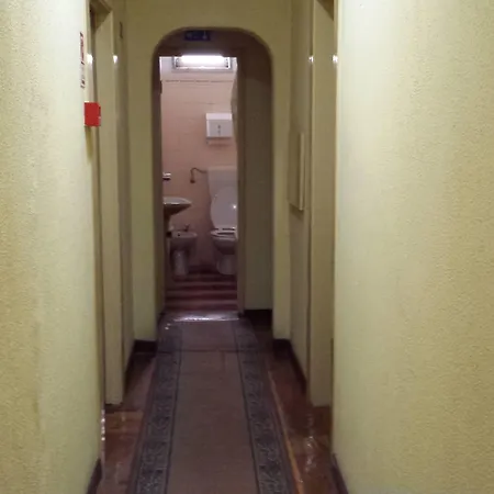 Pensao Residencial Flor Dos Cavaleiros Gasthuis 2*