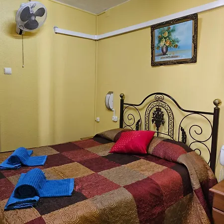 Pensao Residencial Flor Dos Cavaleiros Πανσιόν