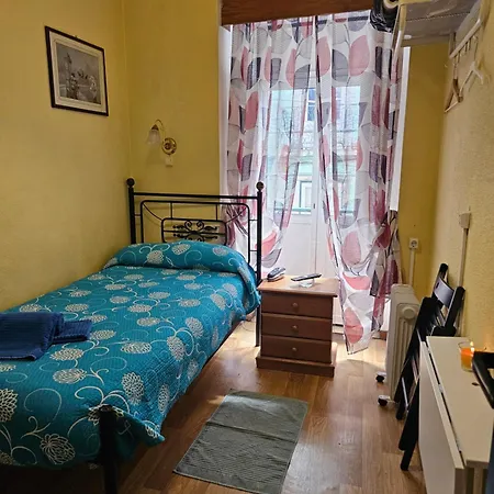 Πανσιόν Pensao Residencial Flor Dos Cavaleiros 2*