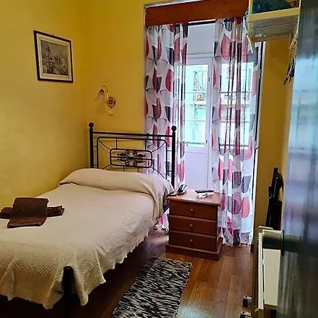 Affittacamere Pensao Residencial Flor Dos Cavaleiros Lisbona