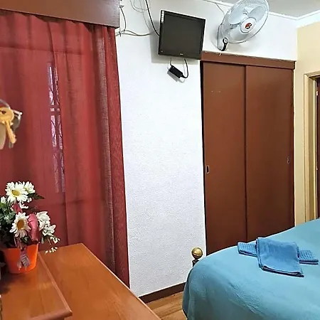 Affittacamere Pensao Residencial Flor Dos Cavaleiros 2*