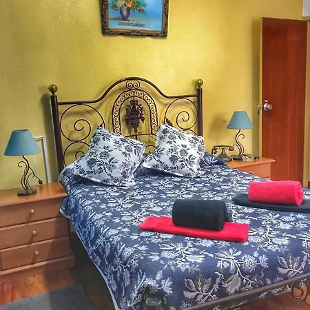 Affittacamere Pensao Residencial Flor Dos Cavaleiros Lisbona