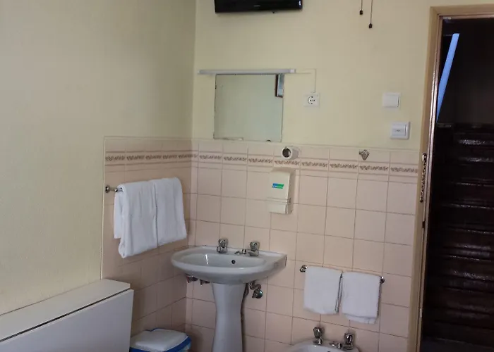 Pensao Residencial Flor Dos Cavaleiros