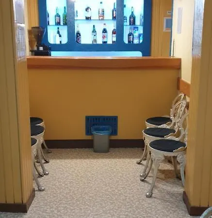 花卉骑士住宅膳食公寓酒店 2* Lisboa