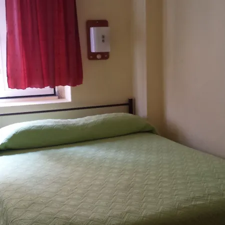 Pensao Residencial Flor Dos Cavaleiros Lisboa