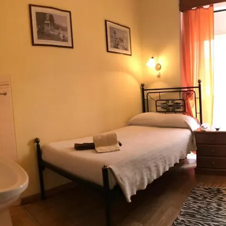 Pensao Residencial Flor Dos Cavaleiros Pensionat 2*