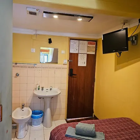 Pensao Residencial Flor Dos Cavaleiros 2* Lissabon