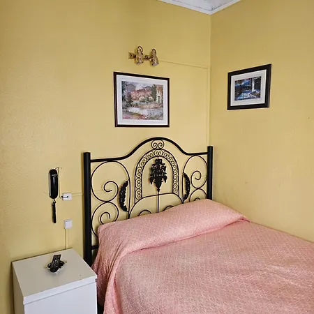 Pensao Residencial Flor Dos Cavaleiros 2* Lissabon