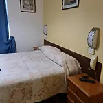 Gasthof Pensao Residencial Flor Dos Cavaleiros